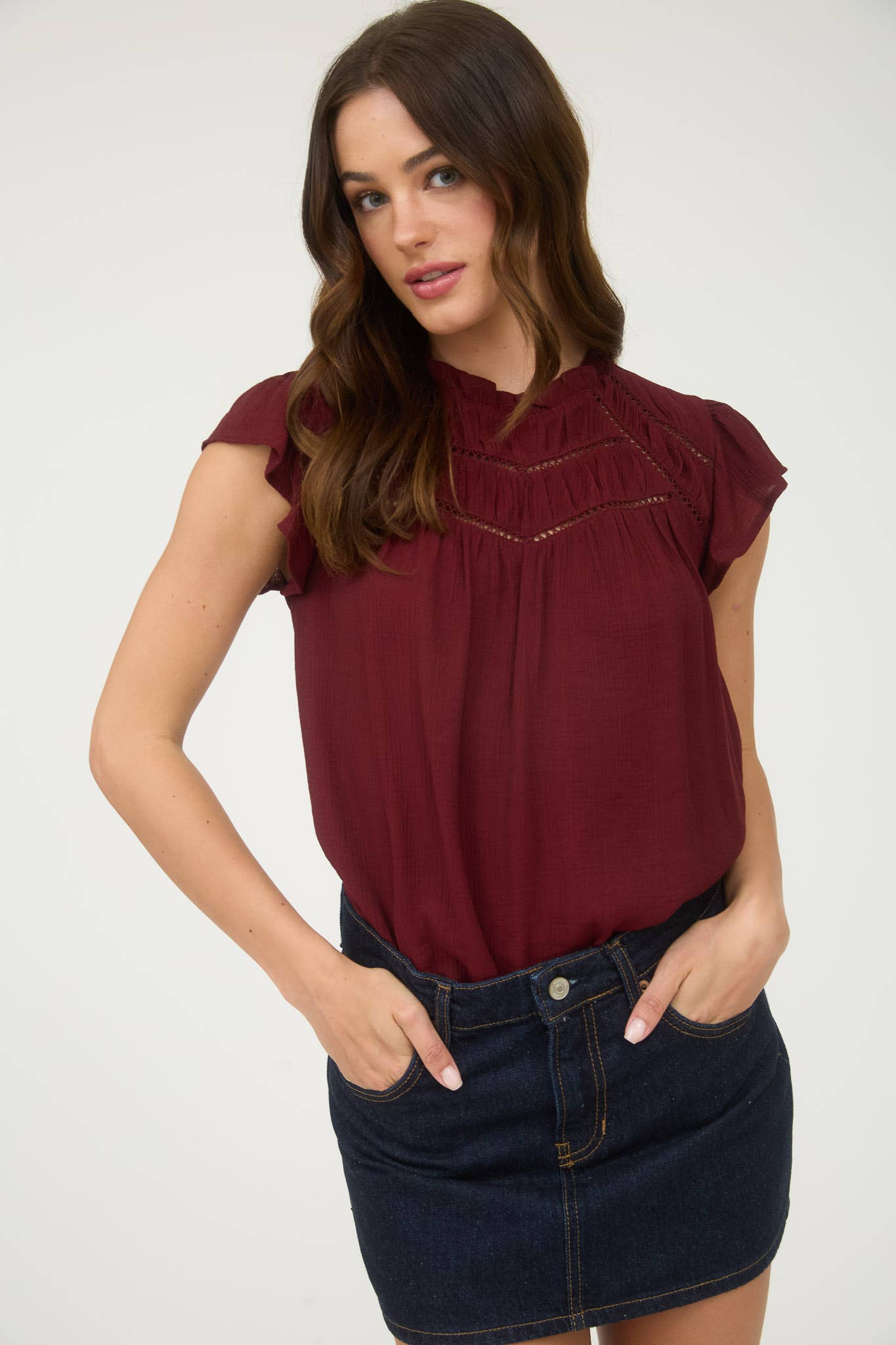 BERRY LACE BLOUSE