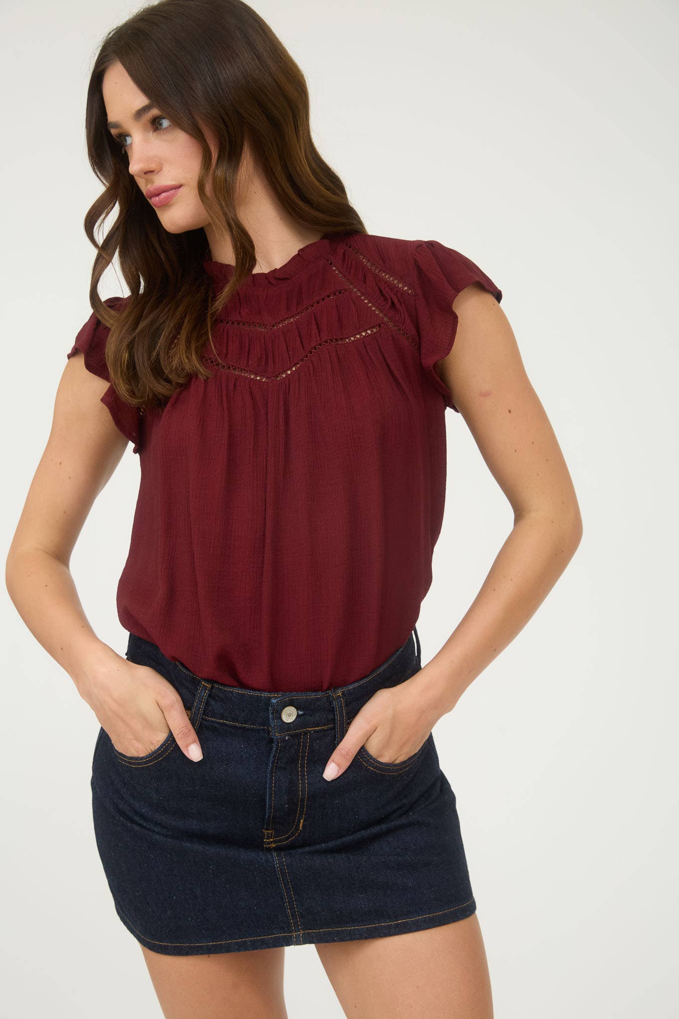 BERRY LACE BLOUSE