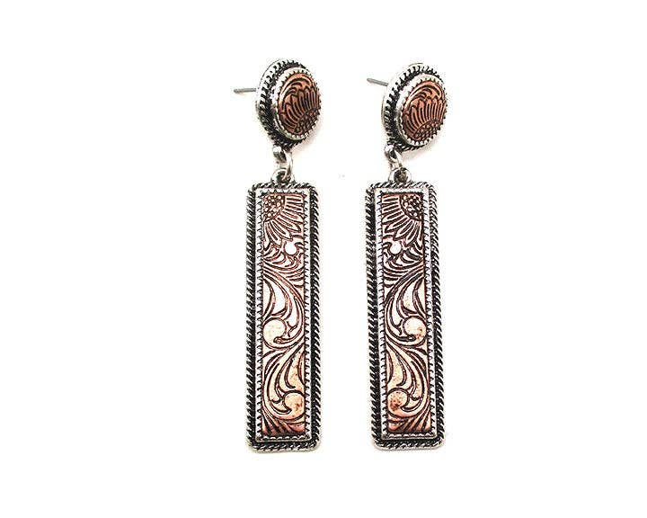 ENGRAVED DANGLE EARRINGS