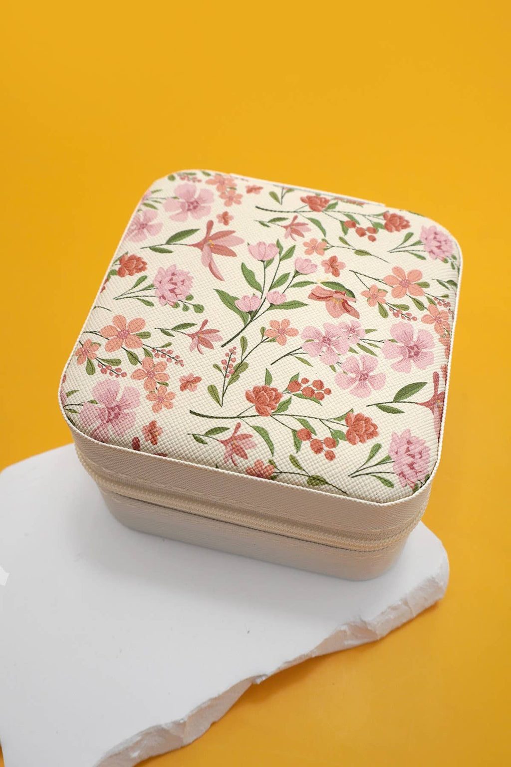 JEWELRY BOX