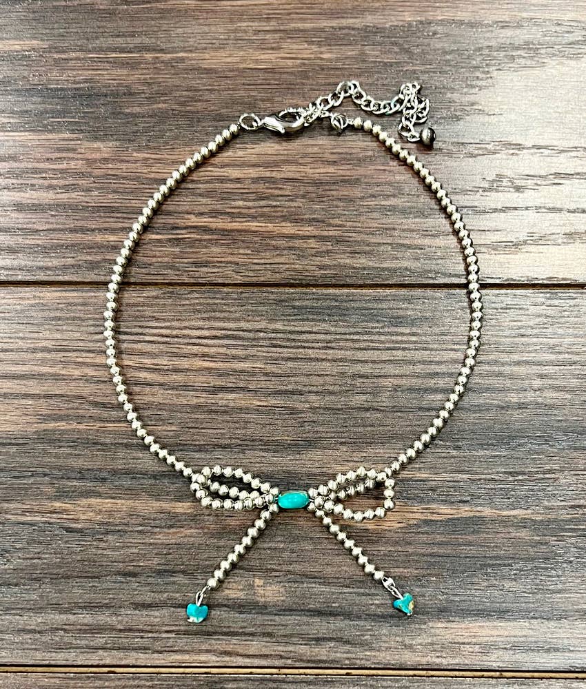 Western Bow Necklace
