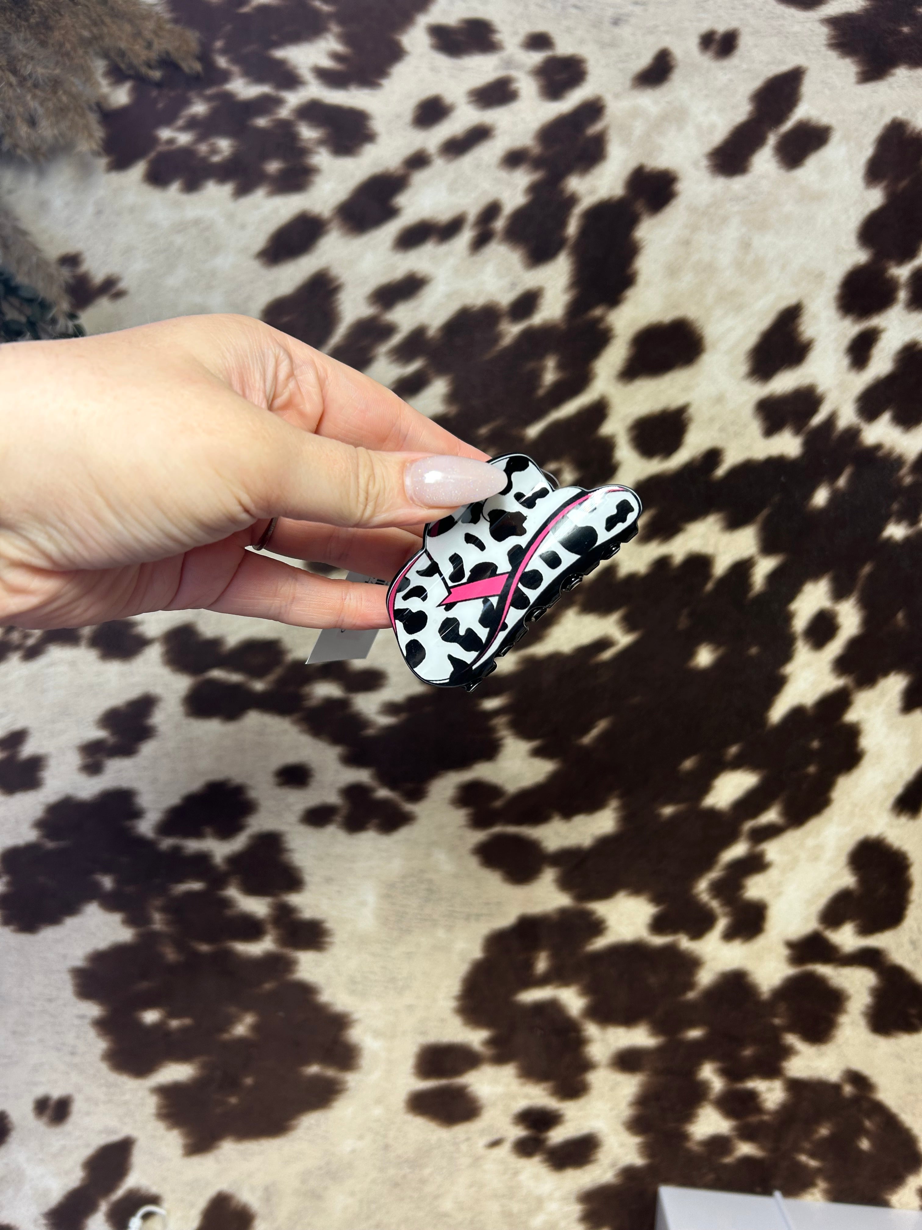 COWGIRL CLAW CLIPS