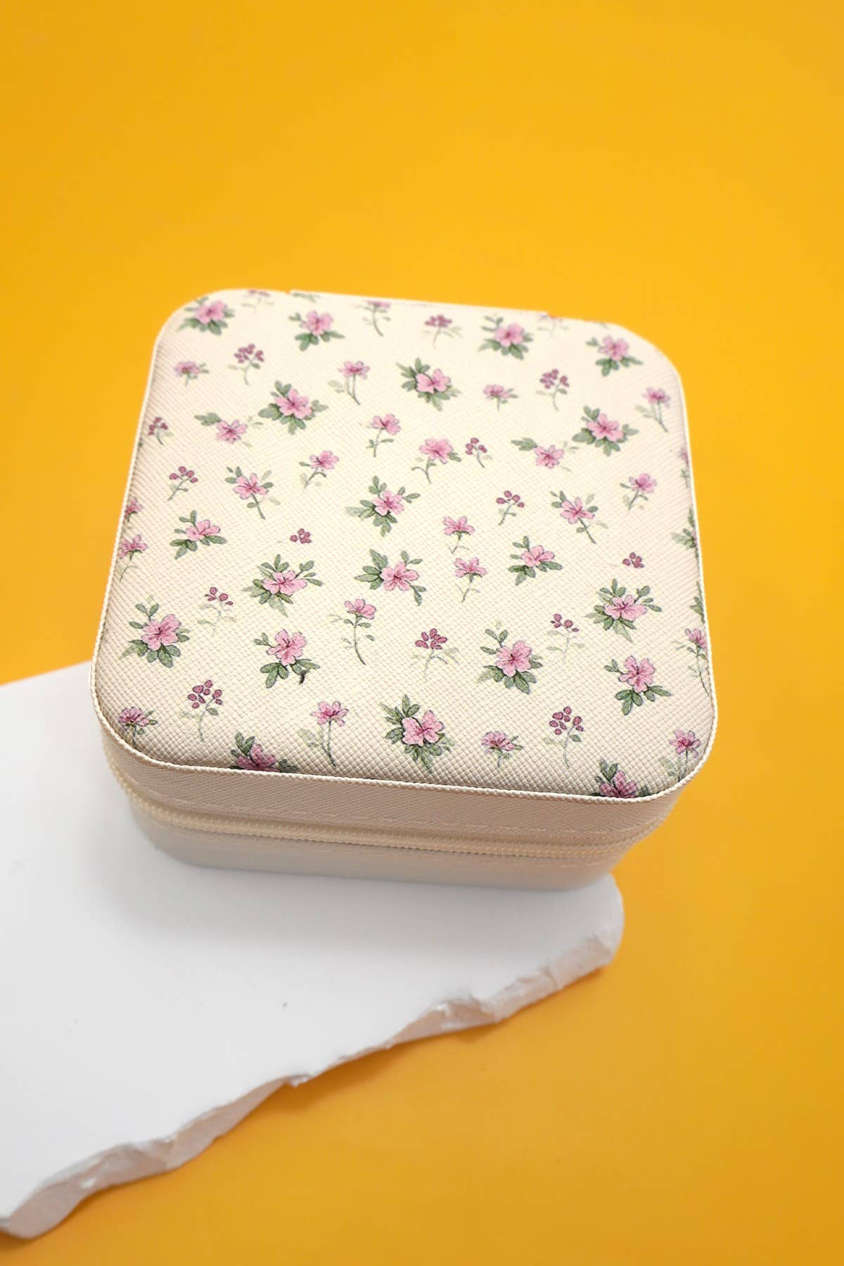JEWELRY BOX
