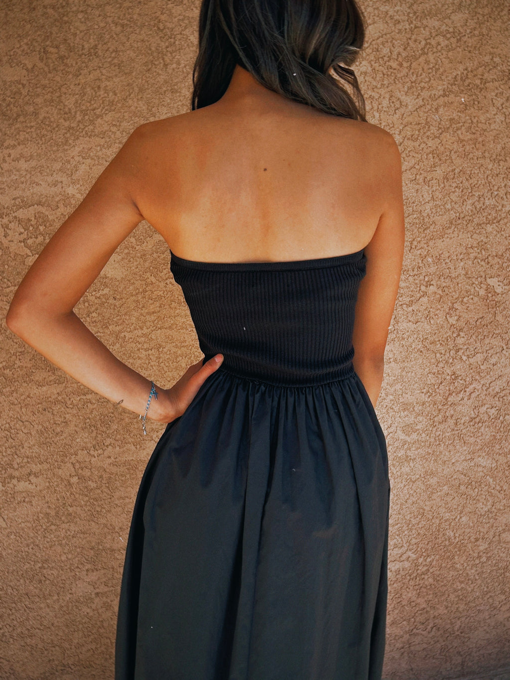 BLACKOUT STRAPLESS DRESS