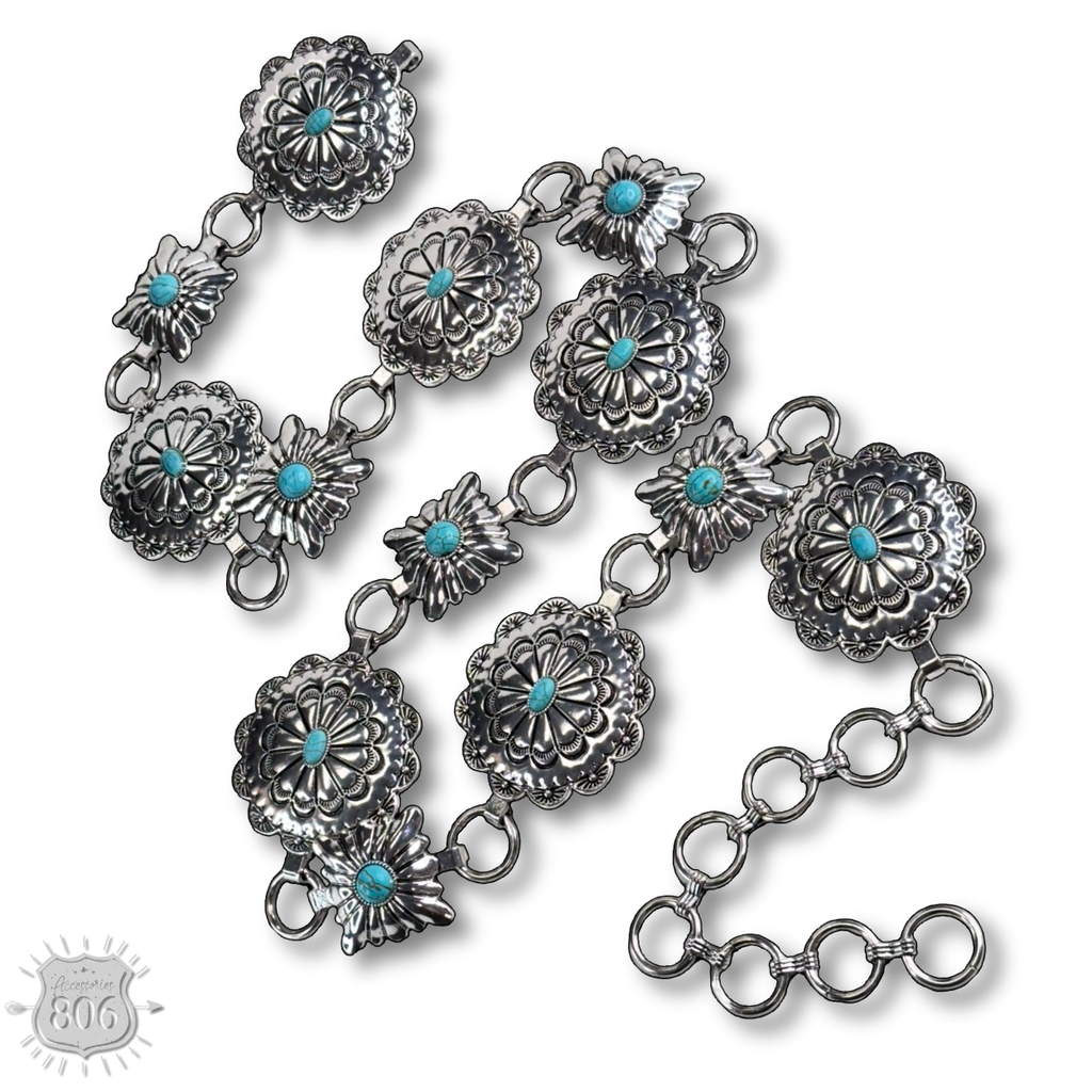 COWGIRL CORSAGE CONCHO